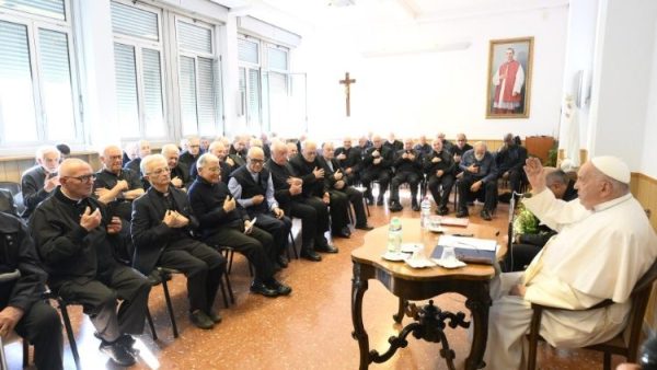 ĐGH Phanxicô gặp các linh mục cao niên của giáo phận Roma