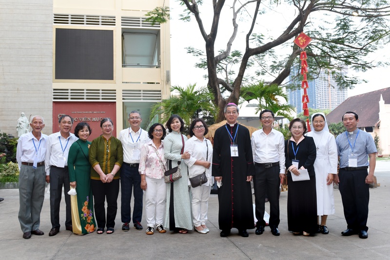 Archbishop Joseph and members of DCID of Saigon